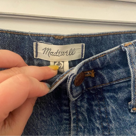 Madewell Perfect Jean Short in Bartow Wash - Tencel Denim - Picture 4 of 10